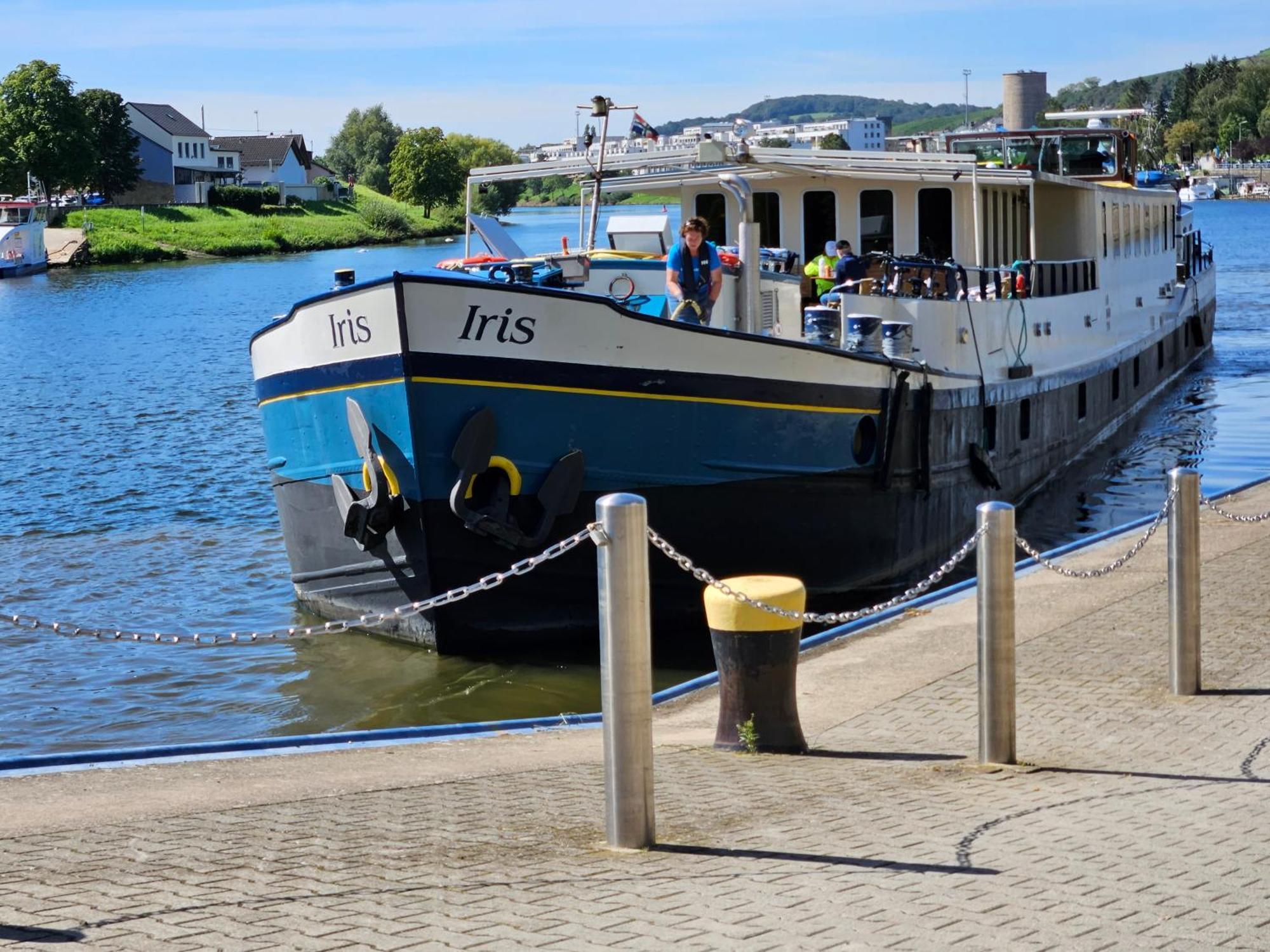 Hotelboat Iris Groningen Exteriör bild